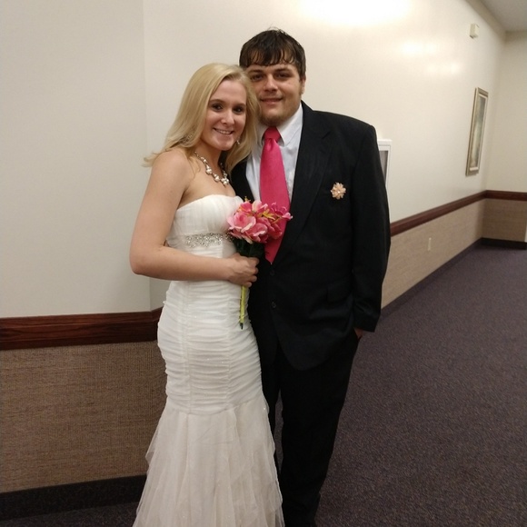 Meet your Posher, Brittany - Picture 4 of 5